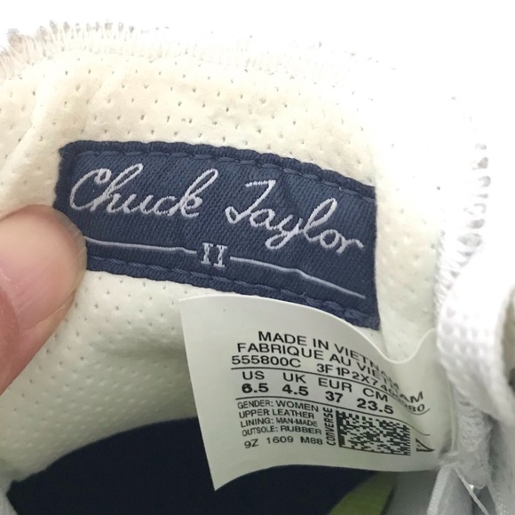 Silver leather Converse Chuck Taylor 6.5 - Picture 4 of 5